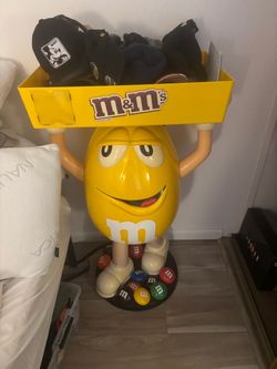 Large M&M display