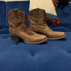 Justin Chellie Western Booties  Women’s Size 10.5B