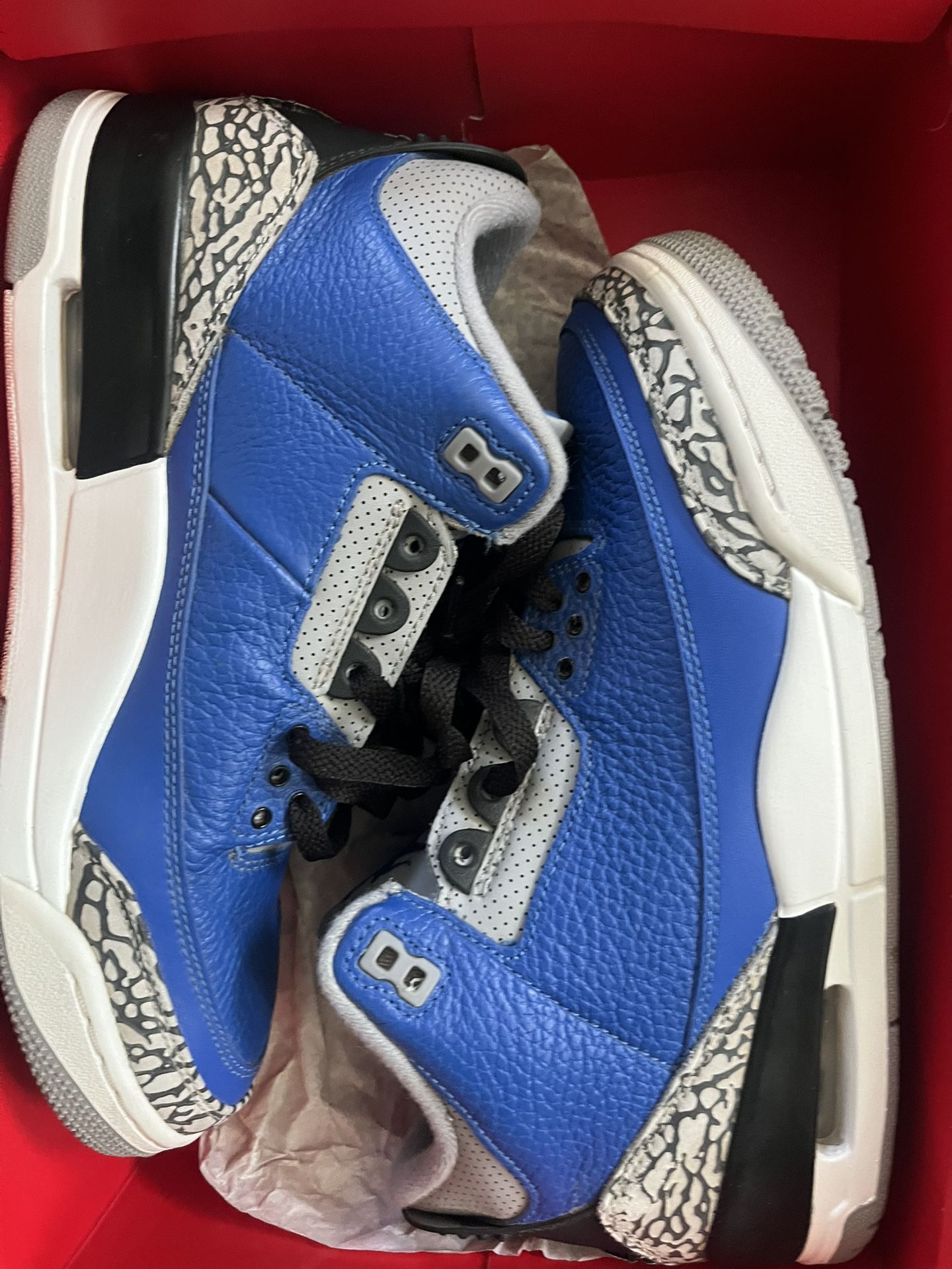 Jordan 3 Royal Varsity Size 9