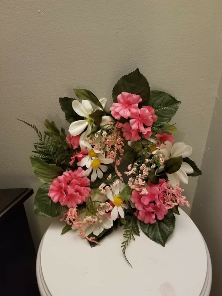 Floral centerpiece