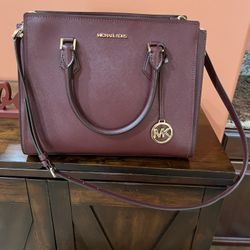 Michael Kors Beautiful Burgundy Purse
