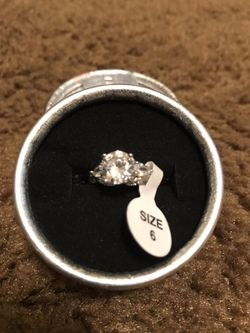 Women's 925 sterling silver love style round cut white topaz gemstone wedding ring /size 6