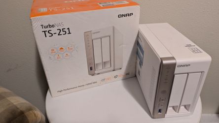 QNAP TS-251 TurboNAS