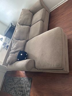 Sectional couch