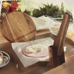 Prensa de Madera  para tortillas Nueva de Princess house