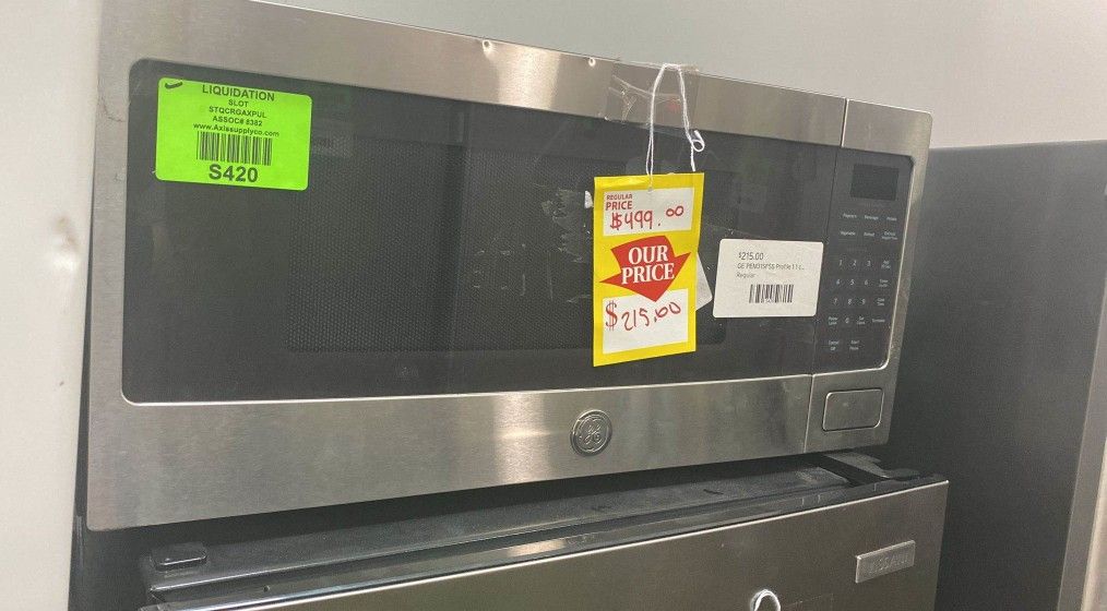 GE PEM31SFSS Profile 1.1 cu. ft. Countertop Microwave