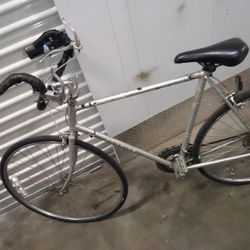 Schwinn Touring  Vintages 80s  World Sport Bicycle 