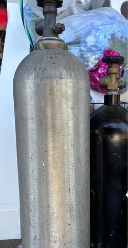 Helium Tank
