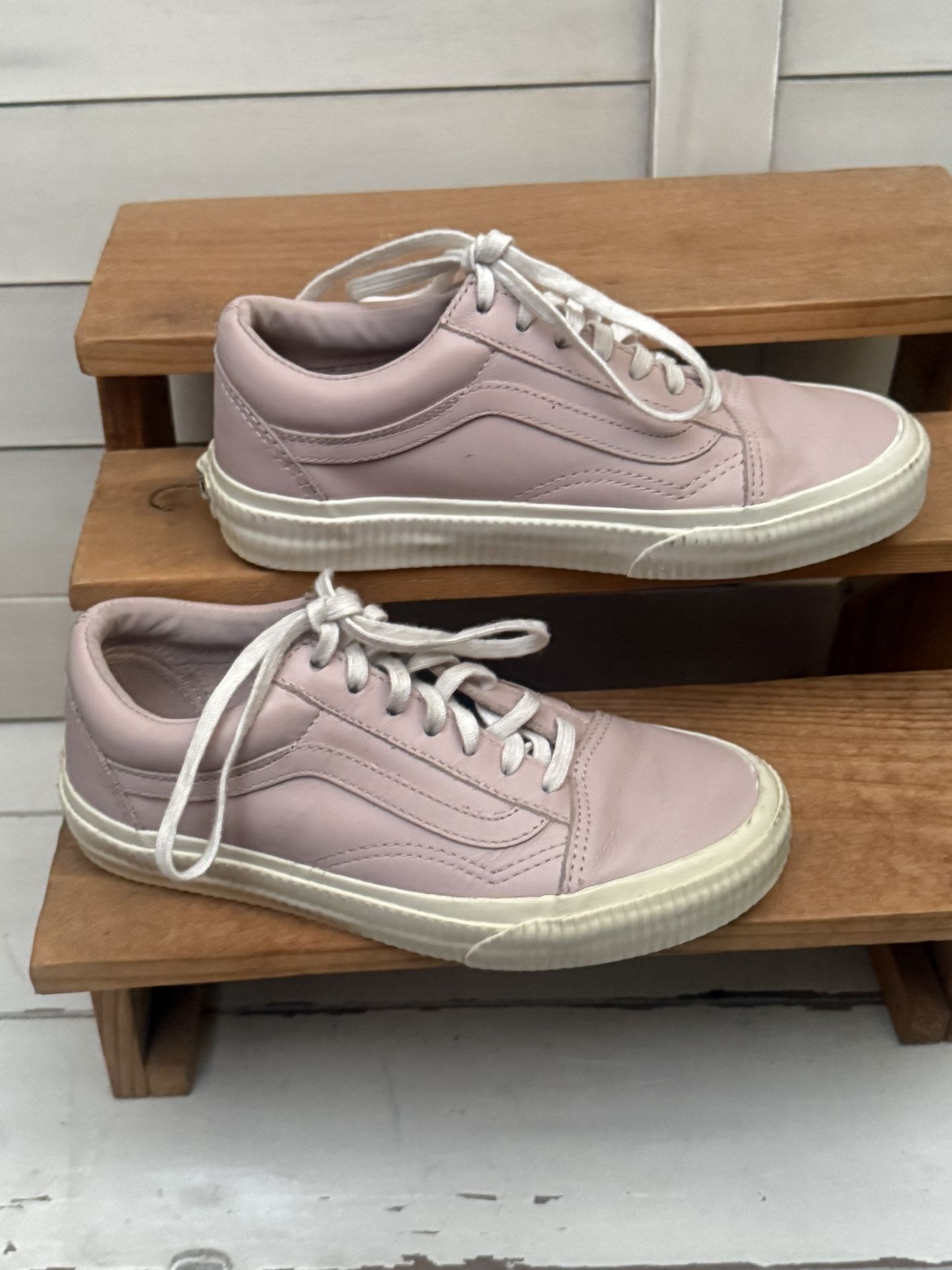 Women's Vans Old School Shoe Size 5 Blush Pink White