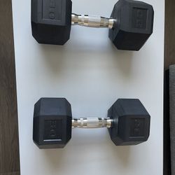 30 LBS Dumbell Set. In New Condition