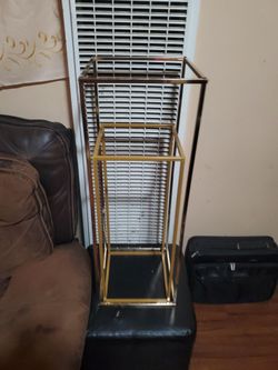 Set of 2 Metal Event Pedestal Stands – Different Heights