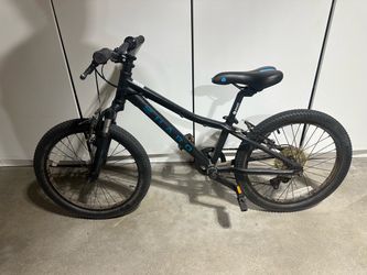 Haro Flightline 20” Aluminum Youth Mountain Bike – 6 Speed