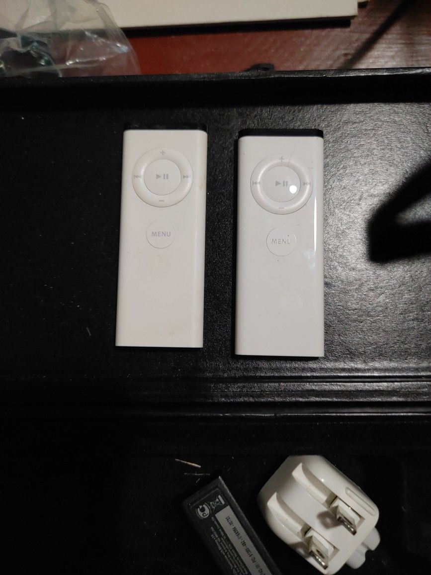 A1156 Genuine Apple Remote Control
