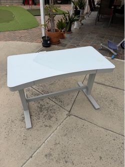 Standing Desk Great Condition Fully Functional