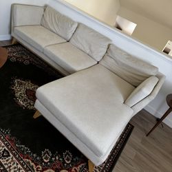Couch With Chaise 