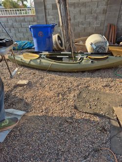 Kayak With 2 Paddles