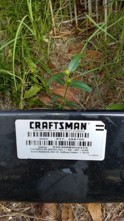 ))((Rear fender body))riding lawn mower