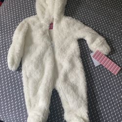 Baby Girl Winter Suit... Brand New 3 To 6 Months.