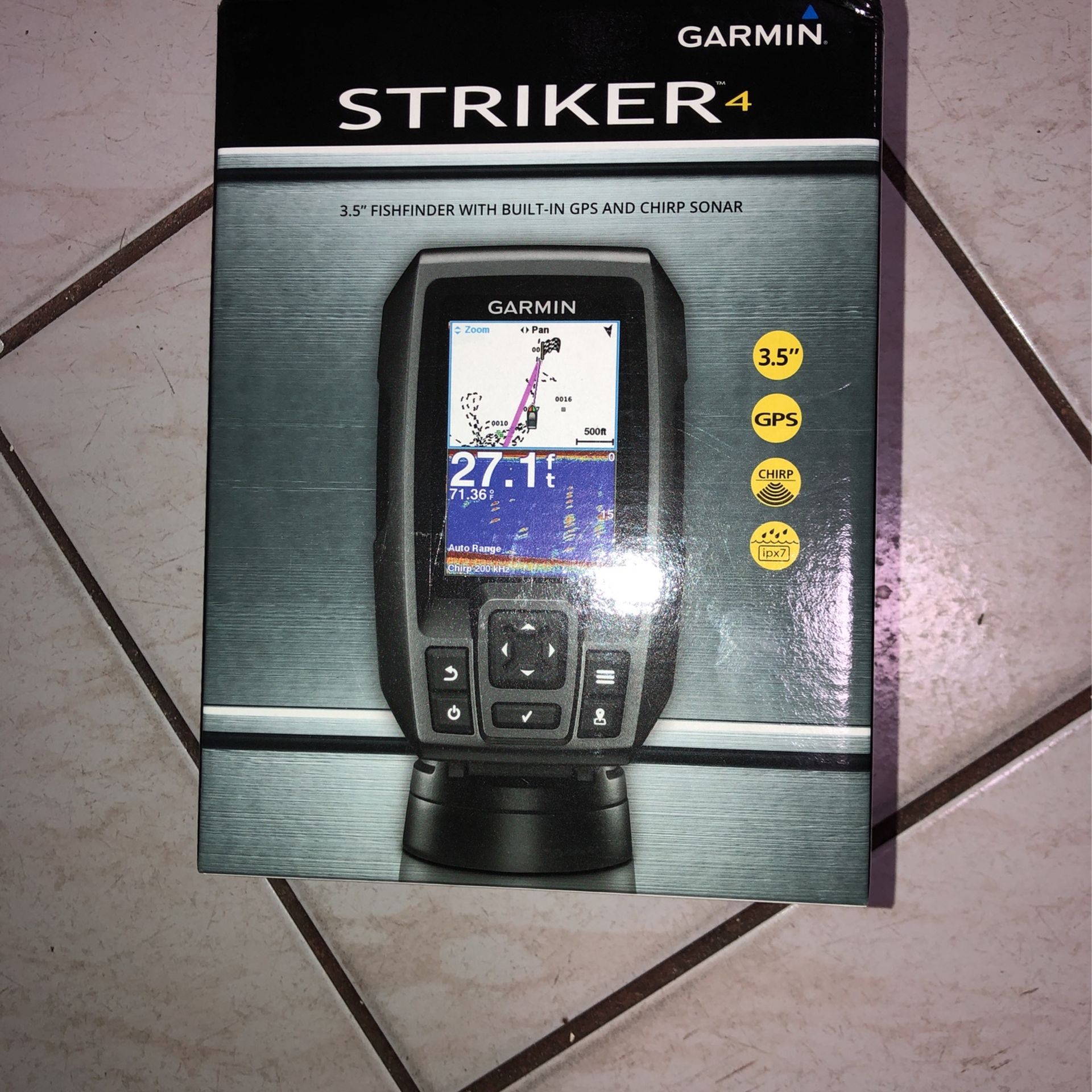 Photo GPS Garmin Striker 4