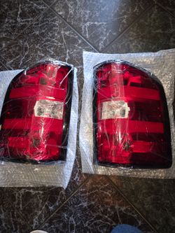 2007 thru 2014 chevy silverado tailights