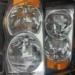 Dodge Ram Headlight Set 2005