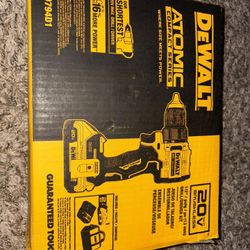 DEWALT DRILL/DRIVER KIT