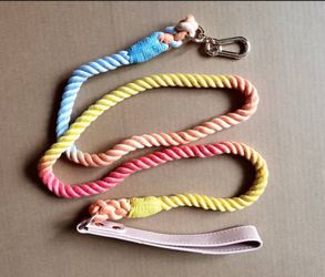 Leash
