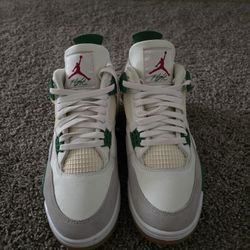 Air Jordan 4 SB Pine Green