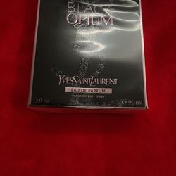 Yves Saint Laurent Black Opium