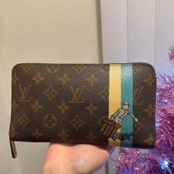EUC Louis Vuitton Monogram Zipper organizer wallet Baby Blue