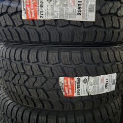 (4) 275/65r18 Summit A/T Tires 275 65 18 Inch AT 