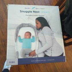 Snuggle Baby Nest Portable Infant Pillow