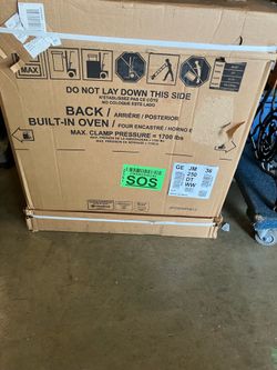 GE Electric Range (stove/oven)