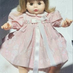 Madame Alexander Pink Garden Pussycat Doll 15” Crying W/Sleepy Eye