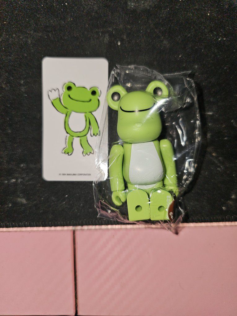 Animal Pickles the Frog Be@rbrick, series 46 with card
