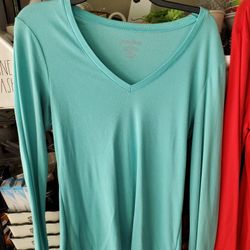 Ladies V neck Shirt, Lg