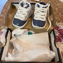 Nike Jordan 11 Retro Low