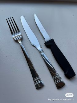 NEW! Silverware 24 Pieces