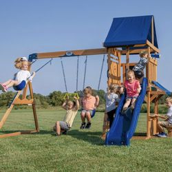 BRAND NEW DISCOVER RIVERTON SWINGSET