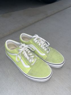 Women’s 8 Lime Vans 