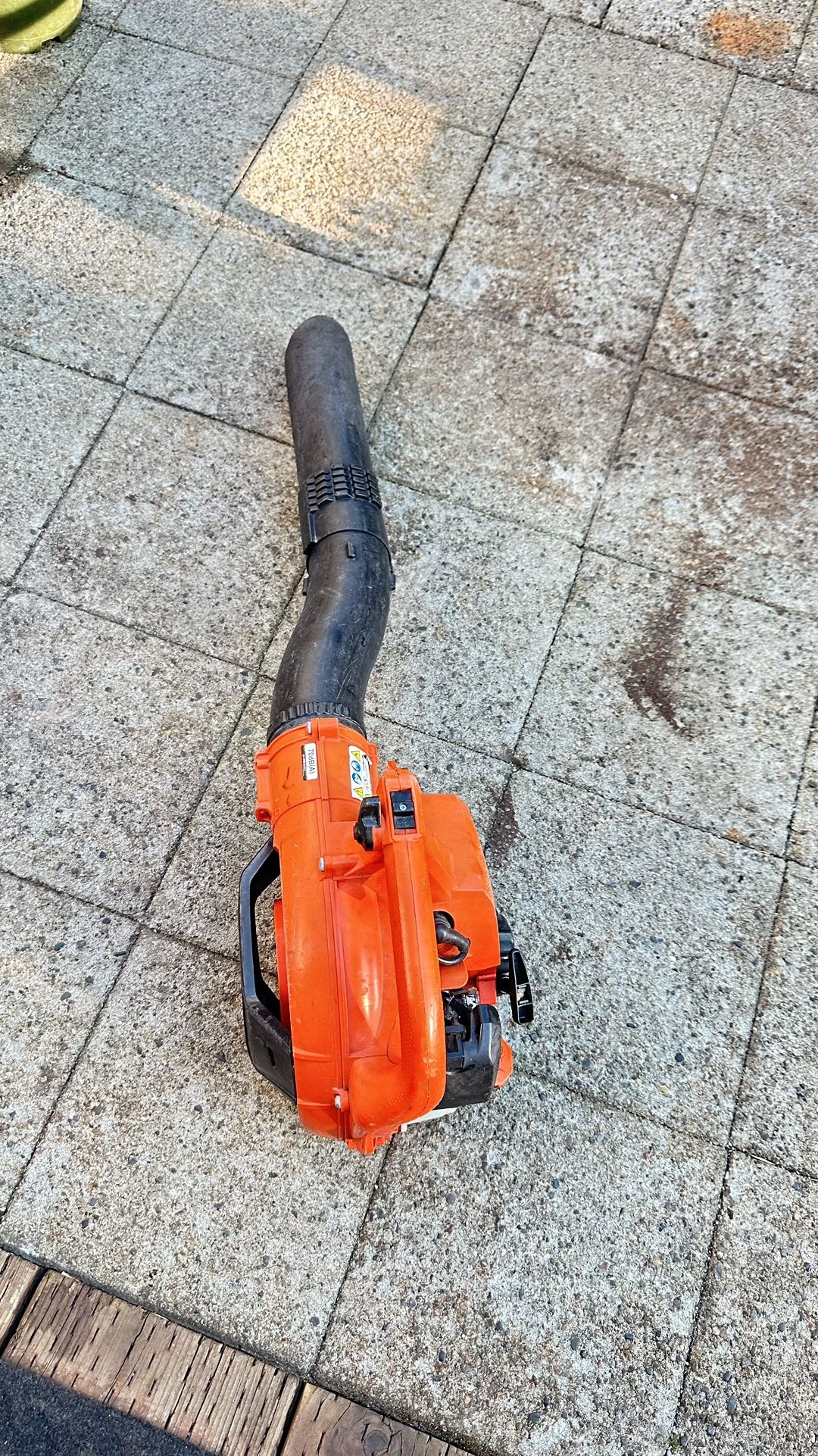 Leaf Blower