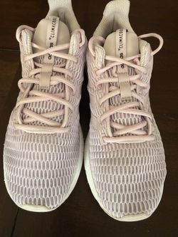 Adidas Questar CC Womens size 9.5