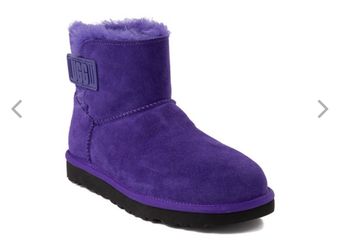 Women’s Uggs SIZE 6 Only