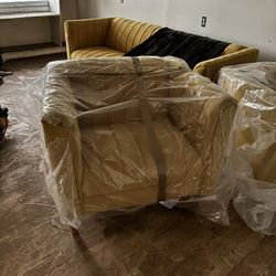 Sofa &2 Chairs