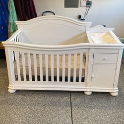 Kids crib 