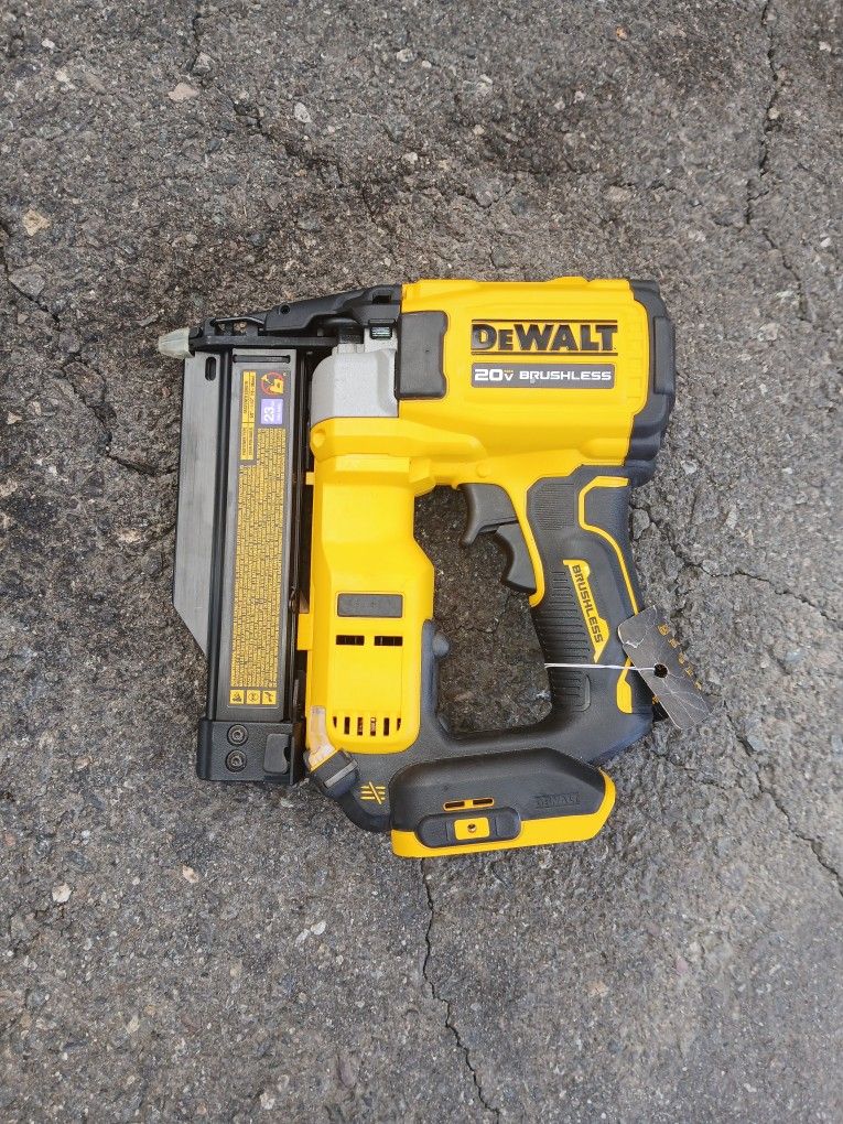 DEWALT
ATOMIC 20V MAX Lithium Ion Cordless 23 Gauge Pin Nailer Tool Only