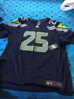 Men's jersey with tags