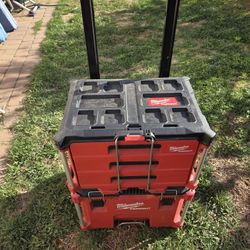 Milwaukee Packout Tool Box