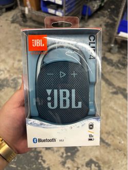 JBL Clip 4