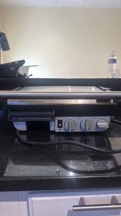 Brevil Electric Indoor Contact Grill and Panini Press